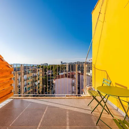 Appartement 8th Floor Apartments, Golem (Tirana)