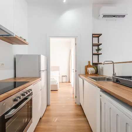 Appartement 8th Floor Apartments, *