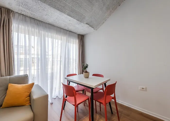 Apartment 8th Floor Apartments, *